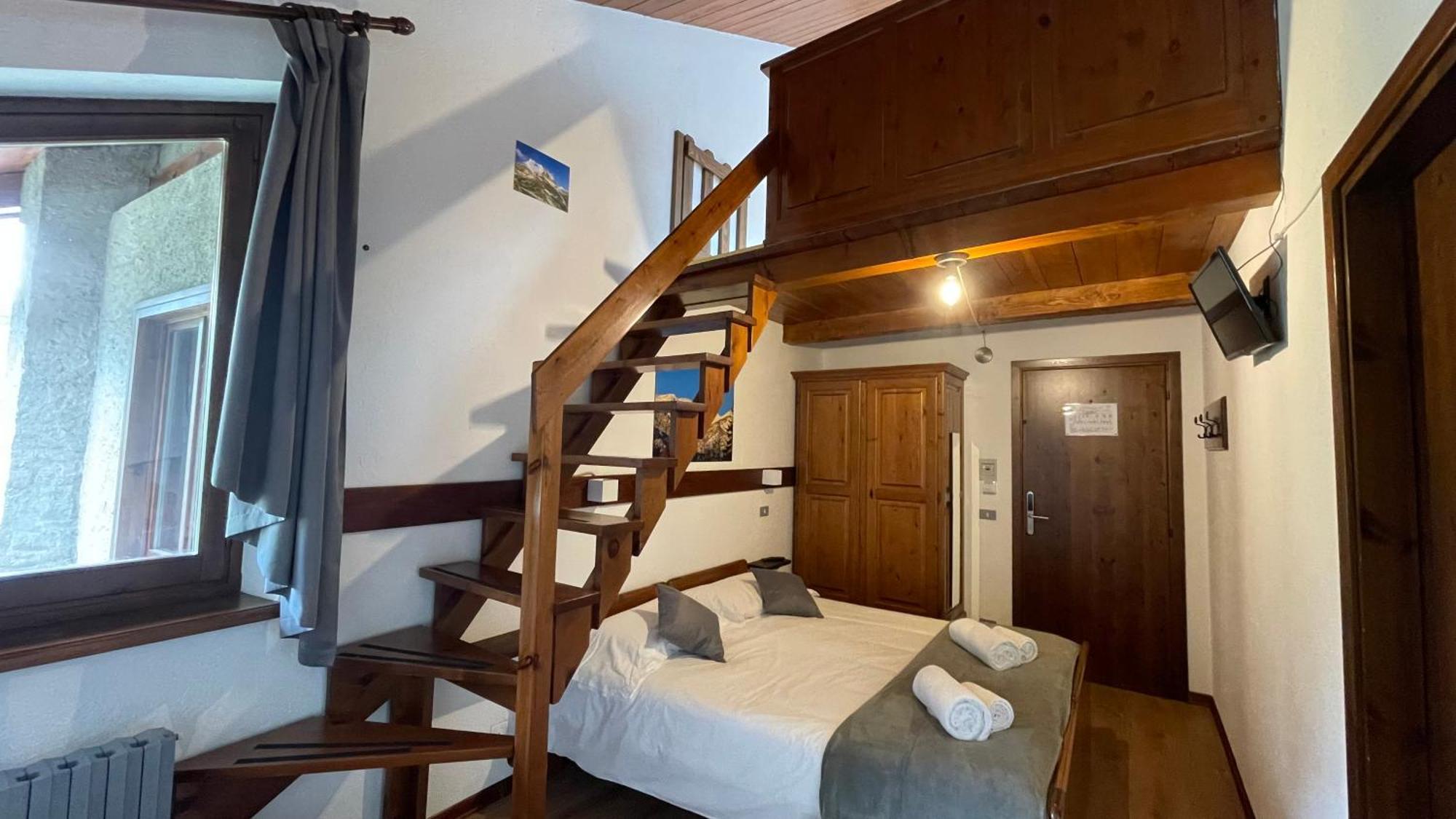 Chalet Bellevue Бардонечия Екстериор снимка